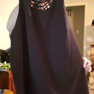 Torrid crochet back tank, size 6